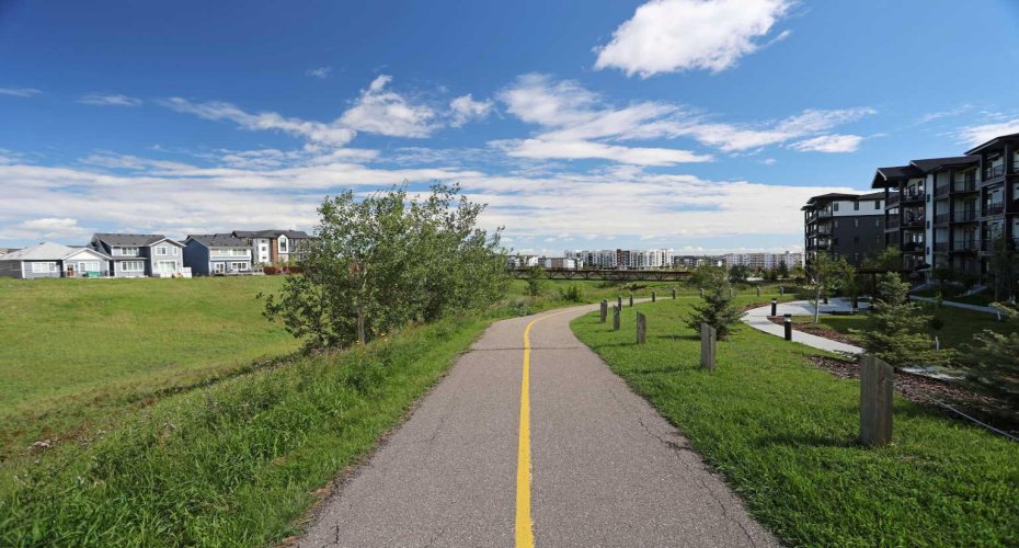 20 Sage Hill Walk, Calgary, Alberta T3R 1Z5, 2 Bedrooms Bedrooms, ,1 BathroomBathrooms,Residential,For Sale,Sage Hill,A2296501