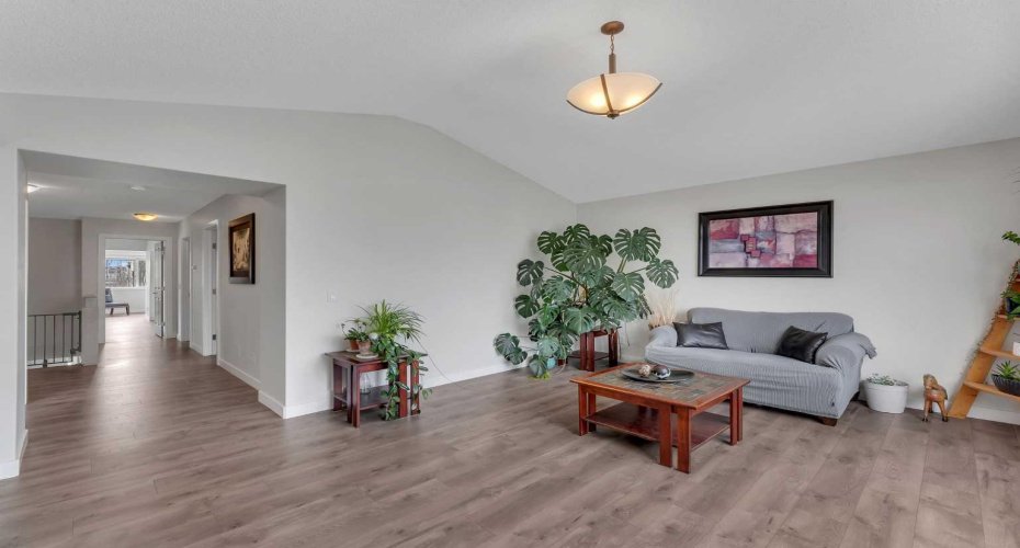 89 Everhollow Rise, Calgary, Alberta T2Y0B1, 5 Bedrooms Bedrooms, ,4 BathroomsBathrooms,Residential,For Sale,Everhollow,A2296517