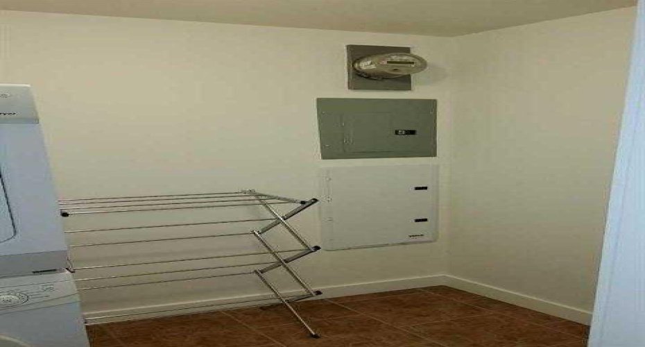 8880 Horton Road, Calgary, Alberta T2V 2W3, 1 Bedroom Bedrooms, ,1 BathroomBathrooms,Residential,For Sale,Horton,A2296520