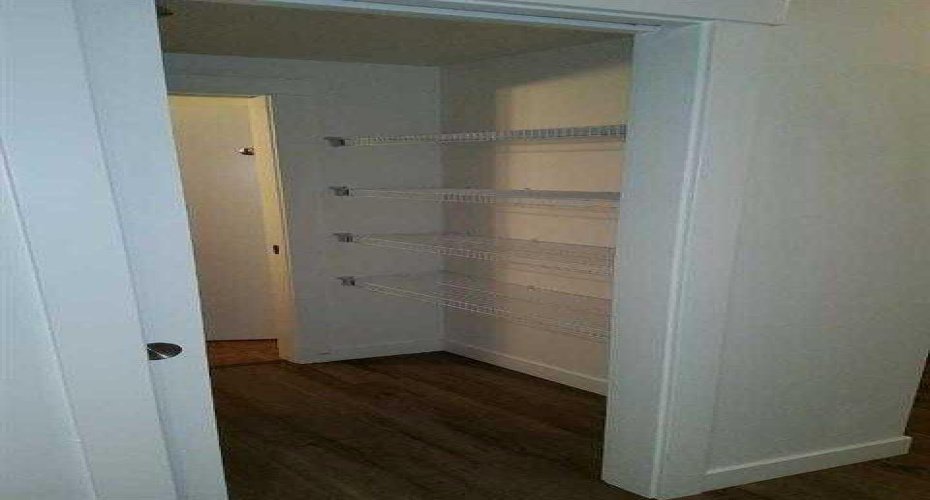 8880 Horton Road, Calgary, Alberta T2V 2W3, 1 Bedroom Bedrooms, ,1 BathroomBathrooms,Residential,For Sale,Horton,A2296520