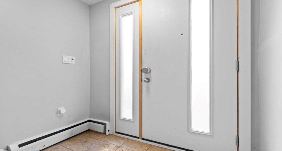 3130 66 Avenue, Calgary, Alberta T3E 5K8, 2 Bedrooms Bedrooms, ,2 BathroomsBathrooms,Residential,For Sale,66,A2296542