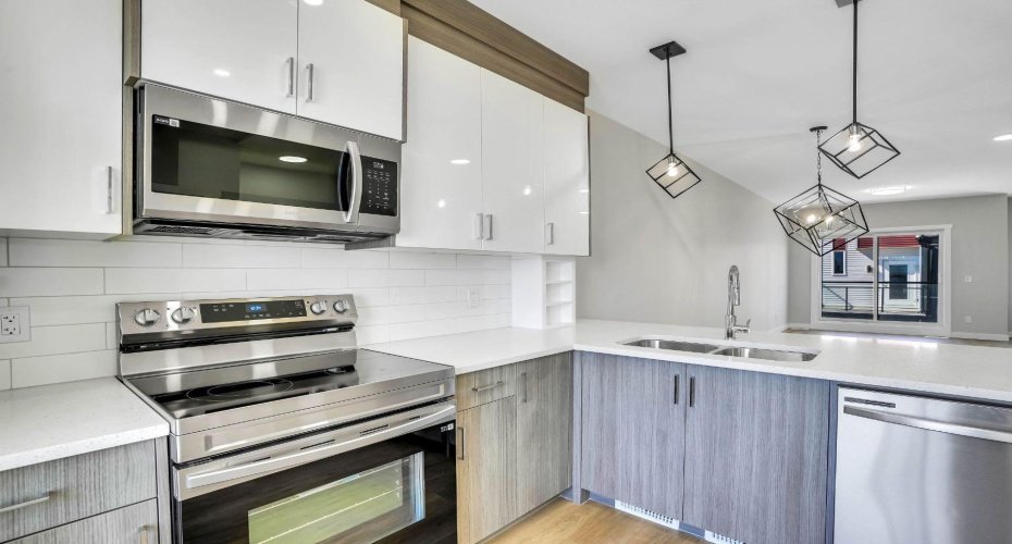 304 Red Sky Villas, Calgary, Alberta T3N 2M2, 3 Bedrooms Bedrooms, ,4 BathroomsBathrooms,Residential,For Sale,Red Sky,A2296563