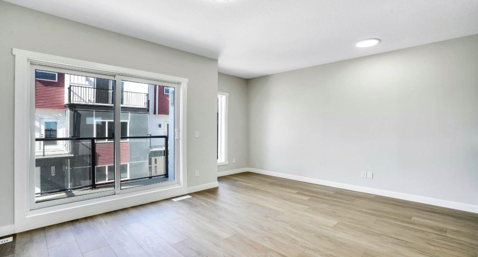 304 Red Sky Villas, Calgary, Alberta T3N 2M2, 3 Bedrooms Bedrooms, ,4 BathroomsBathrooms,Residential,For Sale,Red Sky,A2296563