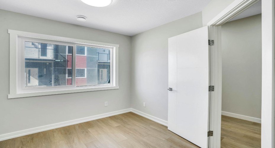 304 Red Sky Villas, Calgary, Alberta T3N 2M2, 3 Bedrooms Bedrooms, ,4 BathroomsBathrooms,Residential,For Sale,Red Sky,A2296563