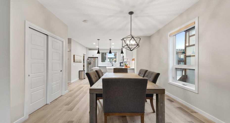 850 Belmont Drive, Calgary, Alberta T2X 4A5, 3 Bedrooms Bedrooms, ,3 BathroomsBathrooms,Residential,For Sale,Belmont,A2296621