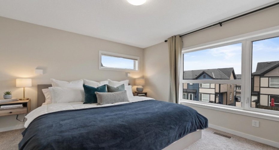 850 Belmont Drive, Calgary, Alberta T2X 4A5, 3 Bedrooms Bedrooms, ,3 BathroomsBathrooms,Residential,For Sale,Belmont,A2296621