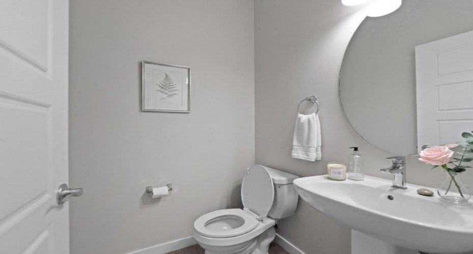 850 Belmont Drive, Calgary, Alberta T2X 4A5, 3 Bedrooms Bedrooms, ,3 BathroomsBathrooms,Residential,For Sale,Belmont,A2296621