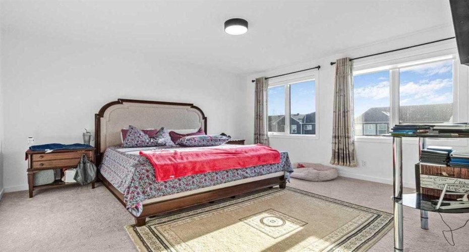 44 Ranchers Way, Okotoks, Alberta T1S4C8, 4 Bedrooms Bedrooms, ,4 BathroomsBathrooms,Residential,For Sale,Ranchers,A2297179