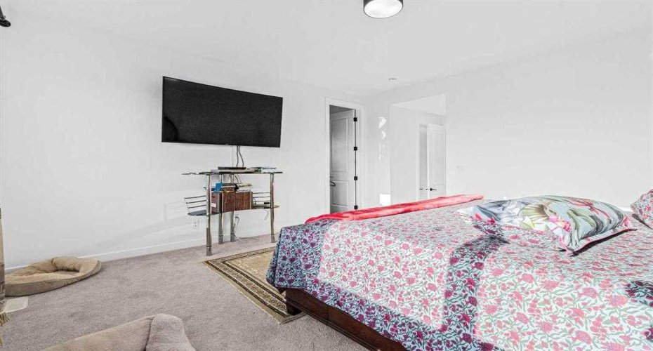 44 Ranchers Way, Okotoks, Alberta T1S4C8, 4 Bedrooms Bedrooms, ,4 BathroomsBathrooms,Residential,For Sale,Ranchers,A2297179