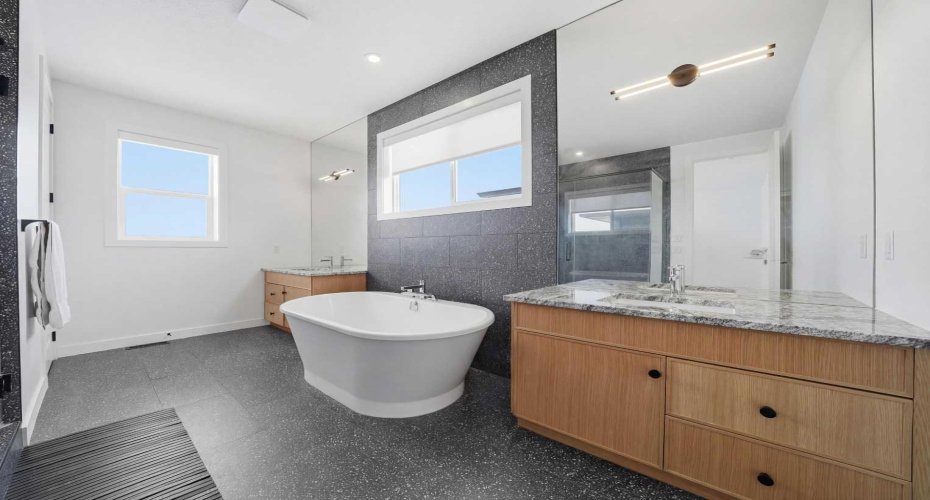 44 Ranchers Way, Okotoks, Alberta T1S4C8, 4 Bedrooms Bedrooms, ,4 BathroomsBathrooms,Residential,For Sale,Ranchers,A2297179