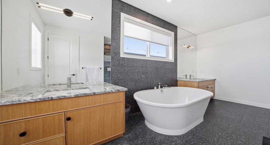 44 Ranchers Way, Okotoks, Alberta T1S4C8, 4 Bedrooms Bedrooms, ,4 BathroomsBathrooms,Residential,For Sale,Ranchers,A2297179