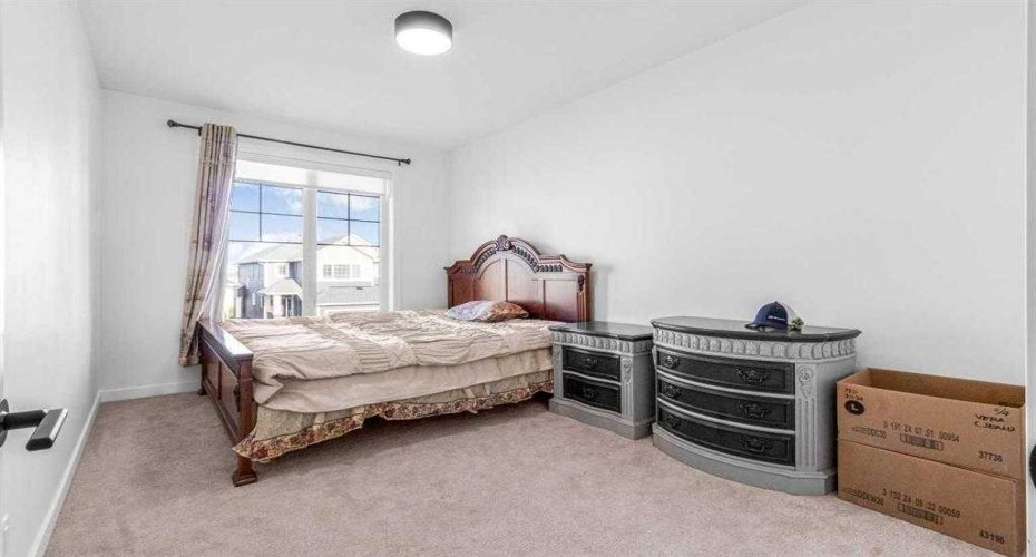 44 Ranchers Way, Okotoks, Alberta T1S4C8, 4 Bedrooms Bedrooms, ,4 BathroomsBathrooms,Residential,For Sale,Ranchers,A2297179