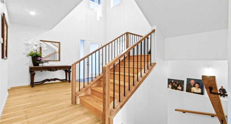 44 Ranchers Way, Okotoks, Alberta T1S4C8, 4 Bedrooms Bedrooms, ,4 BathroomsBathrooms,Residential,For Sale,Ranchers,A2297179