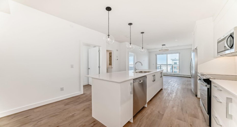 63 Corner Glen Crescent, Calgary, Alberta T3N2R6, 3 Bedrooms Bedrooms, ,2 BathroomsBathrooms,Residential,For Sale,Corner Glen,A2297207