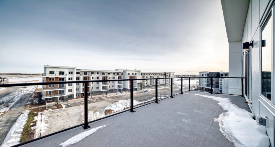 63 Corner Glen Crescent, Calgary, Alberta T3N2R6, 3 Bedrooms Bedrooms, ,2 BathroomsBathrooms,Residential,For Sale,Corner Glen,A2297207