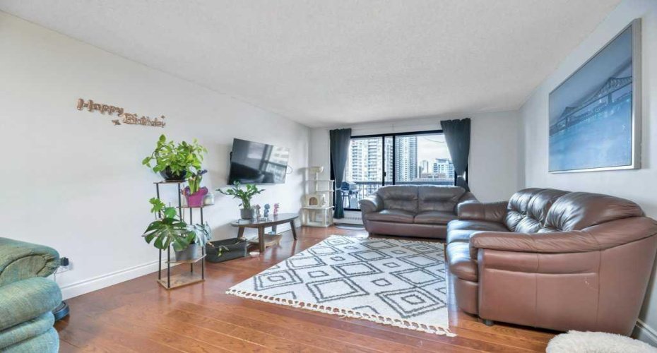 924 14 Avenue, Calgary, Alberta T2R 0N7, 2 Bedrooms Bedrooms, ,1 BathroomBathrooms,Residential,For Sale,14,A2297216