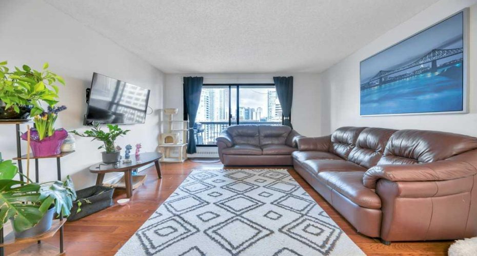 924 14 Avenue, Calgary, Alberta T2R 0N7, 2 Bedrooms Bedrooms, ,1 BathroomBathrooms,Residential,For Sale,14,A2297216