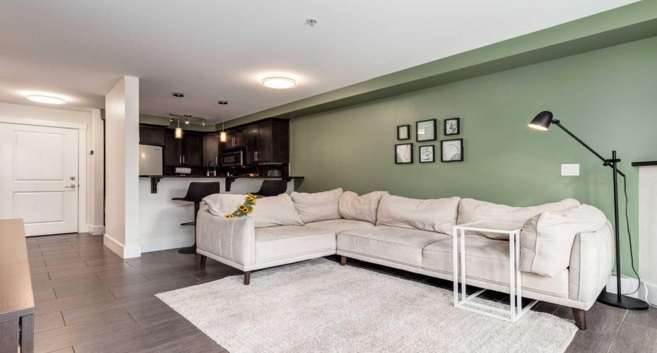 725 4 Street, Calgary, Alberta T2E3S7, 1 Bedroom Bedrooms, ,1 BathroomBathrooms,Residential,For Sale,4,A2297230