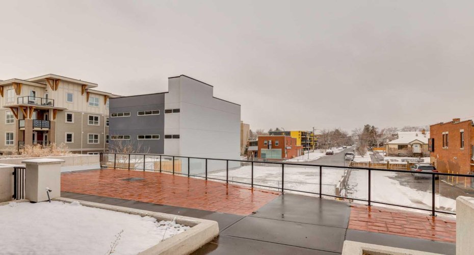 725 4 Street, Calgary, Alberta T2E3S7, 1 Bedroom Bedrooms, ,1 BathroomBathrooms,Residential,For Sale,4,A2297230