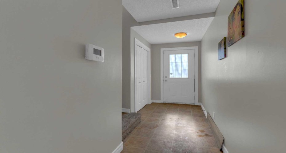 10 West Cedar Rise, Calgary, Alberta T3H 5G8, 2 Bedrooms Bedrooms, ,3 BathroomsBathrooms,Residential,For Sale,West Cedar,A2297241