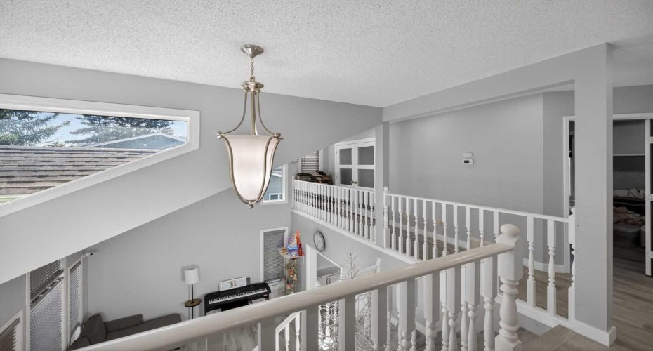 55 Millrise Way, Calgary, Alberta T2Y2M7, 6 Bedrooms Bedrooms, ,4 BathroomsBathrooms,Residential,For Sale,Millrise,A2296192