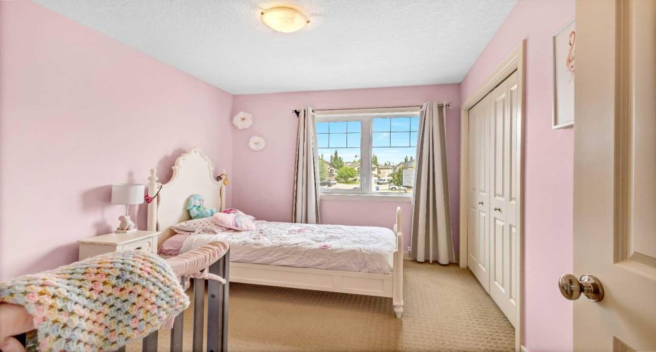 84 Sherwood Rise, Calgary, Alberta T3R 1P5, 5 Bedrooms Bedrooms, ,4 BathroomsBathrooms,Residential,For Sale,Sherwood,A2296325