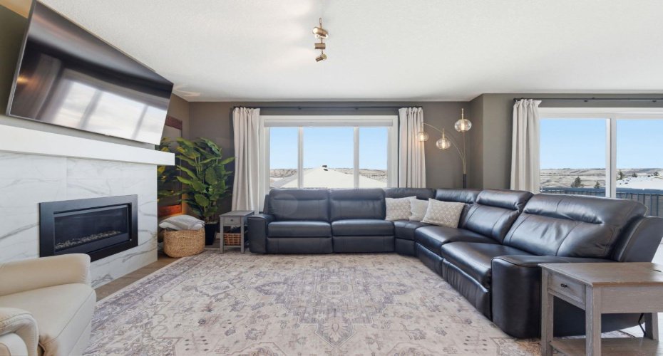 459 Rivercrest Road, Cochrane, Alberta T4C 3C6, 4 Bedrooms Bedrooms, ,3 BathroomsBathrooms,Residential,For Sale,Rivercrest,A2296599