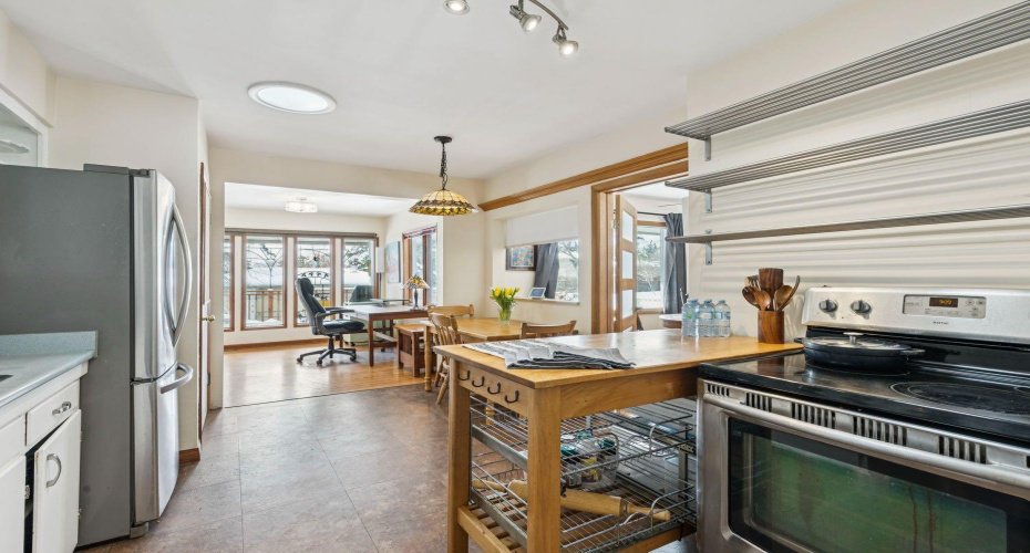 2363 23 Street, Calgary, Alberta T2M 3Y1, 3 Bedrooms Bedrooms, ,2 BathroomsBathrooms,Residential,For Sale,23,A2296613