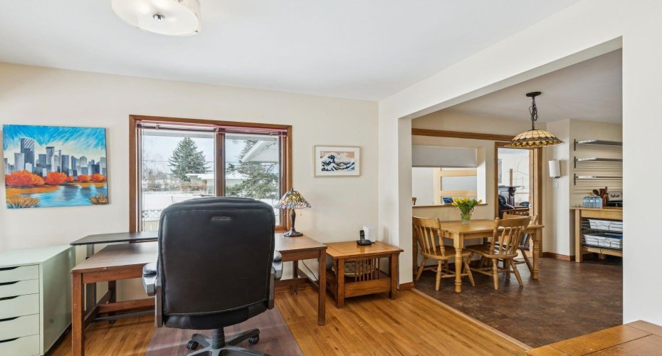 2363 23 Street, Calgary, Alberta T2M 3Y1, 3 Bedrooms Bedrooms, ,2 BathroomsBathrooms,Residential,For Sale,23,A2296613