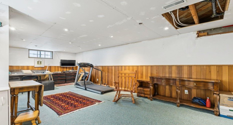 2363 23 Street, Calgary, Alberta T2M 3Y1, 3 Bedrooms Bedrooms, ,2 BathroomsBathrooms,Residential,For Sale,23,A2296613