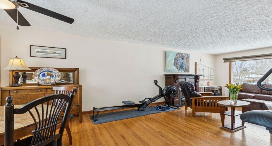 2363 23 Street, Calgary, Alberta T2M 3Y1, 3 Bedrooms Bedrooms, ,2 BathroomsBathrooms,Residential,For Sale,23,A2296613