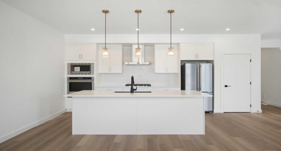 2235 81st Street, Calgary, Alberta T3H 6M4, 4 Bedrooms Bedrooms, ,4 BathroomsBathrooms,Residential,For Sale,81st,A2296815