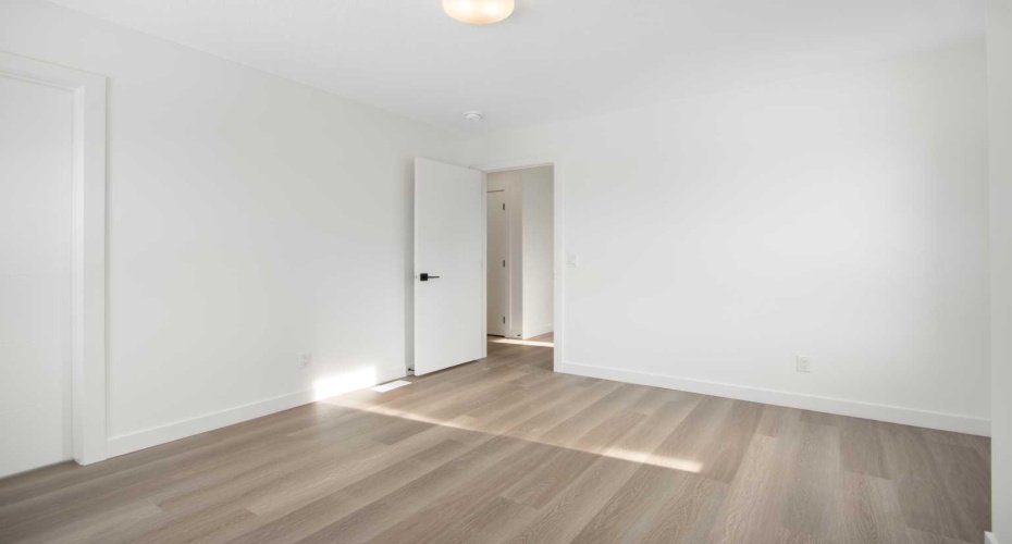 2235 81st Street, Calgary, Alberta T3H 6M4, 4 Bedrooms Bedrooms, ,4 BathroomsBathrooms,Residential,For Sale,81st,A2296815