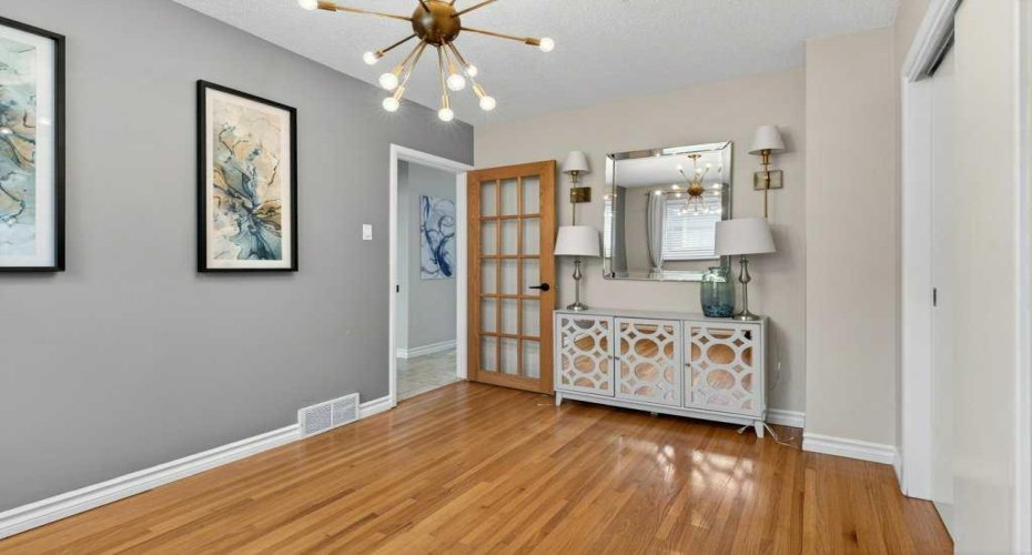 425 Woodland Crescent, Calgary, Alberta T2J 1J7, 4 Bedrooms Bedrooms, ,2 BathroomsBathrooms,Residential,For Sale,Woodland,A2296843