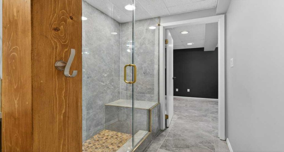 425 Woodland Crescent, Calgary, Alberta T2J 1J7, 4 Bedrooms Bedrooms, ,2 BathroomsBathrooms,Residential,For Sale,Woodland,A2296843