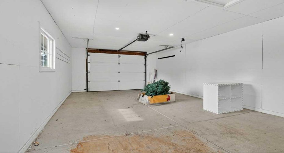 425 Woodland Crescent, Calgary, Alberta T2J 1J7, 4 Bedrooms Bedrooms, ,2 BathroomsBathrooms,Residential,For Sale,Woodland,A2296843