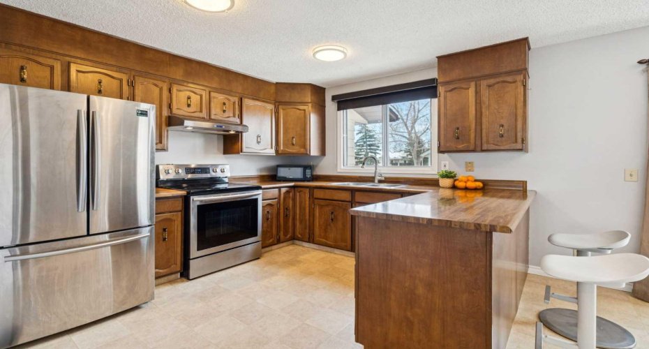 6503 Rundlehorn Drive, Calgary, Alberta T1Y 3T6, 5 Bedrooms Bedrooms, ,3 BathroomsBathrooms,Residential,For Sale,Rundlehorn,A2296873