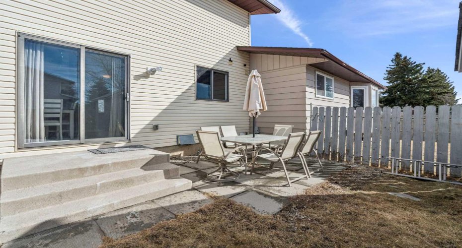 6503 Rundlehorn Drive, Calgary, Alberta T1Y 3T6, 5 Bedrooms Bedrooms, ,3 BathroomsBathrooms,Residential,For Sale,Rundlehorn,A2296873