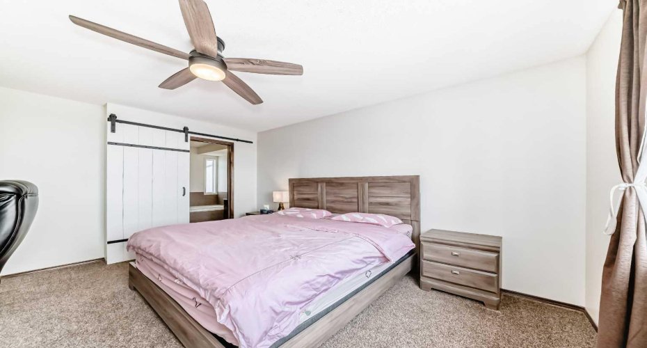 7 Tuscany Ridge Crescent, Calgary, Alberta T3L 3C8, 4 Bedrooms Bedrooms, ,4 BathroomsBathrooms,Residential,For Sale,Tuscany Ridge,A2296910