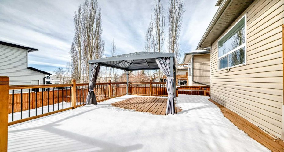 7 Tuscany Ridge Crescent, Calgary, Alberta T3L 3C8, 4 Bedrooms Bedrooms, ,4 BathroomsBathrooms,Residential,For Sale,Tuscany Ridge,A2296910