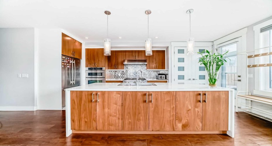 4640 15 Avenue, Calgary, Alberta T3B 0L7, 5 Bedrooms Bedrooms, ,5 BathroomsBathrooms,Residential,For Sale,15,A2296975