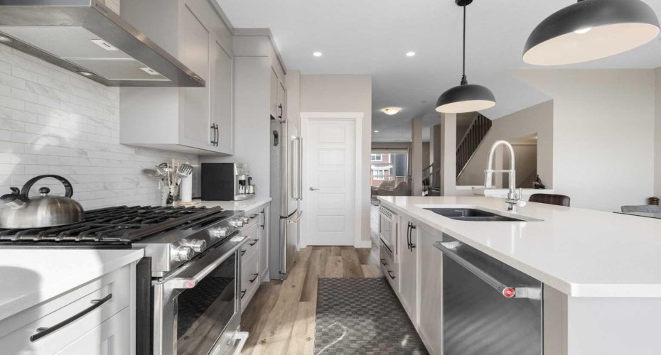 45 Howse Street, Calgary, Alberta T3P 0V8, 4 Bedrooms Bedrooms, ,4 BathroomsBathrooms,Residential,For Sale,Howse,A2296986