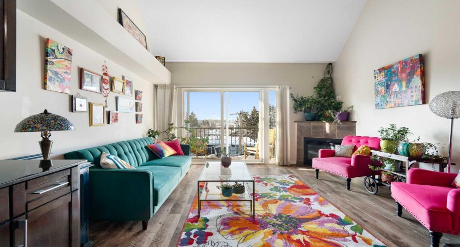 141 Mountain Street, Cochrane, Alberta T4C1Z5, 2 Bedrooms Bedrooms, ,2 BathroomsBathrooms,Residential,For Sale,Mountain,A2297002