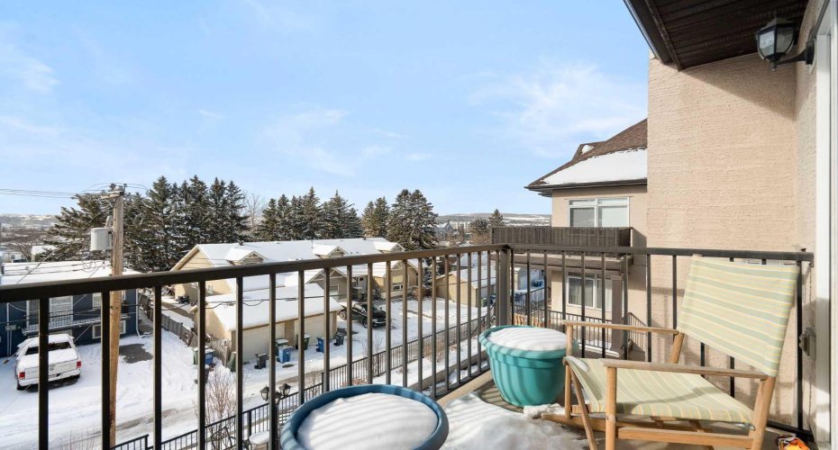 141 Mountain Street, Cochrane, Alberta T4C1Z5, 2 Bedrooms Bedrooms, ,2 BathroomsBathrooms,Residential,For Sale,Mountain,A2297002