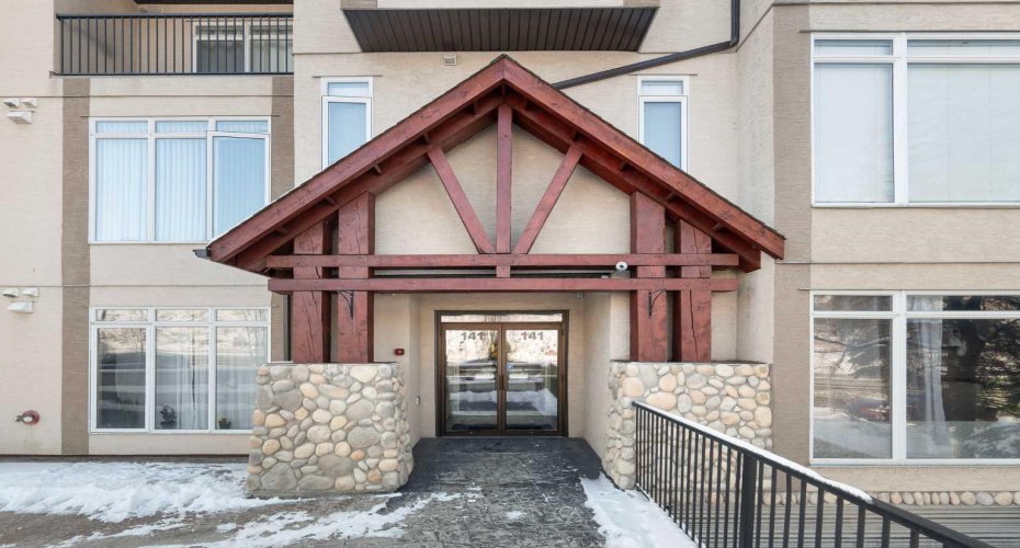 141 Mountain Street, Cochrane, Alberta T4C1Z5, 2 Bedrooms Bedrooms, ,2 BathroomsBathrooms,Residential,For Sale,Mountain,A2297002