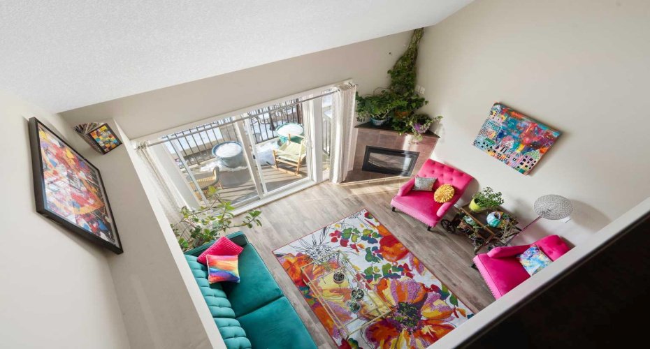 141 Mountain Street, Cochrane, Alberta T4C1Z5, 2 Bedrooms Bedrooms, ,2 BathroomsBathrooms,Residential,For Sale,Mountain,A2297002