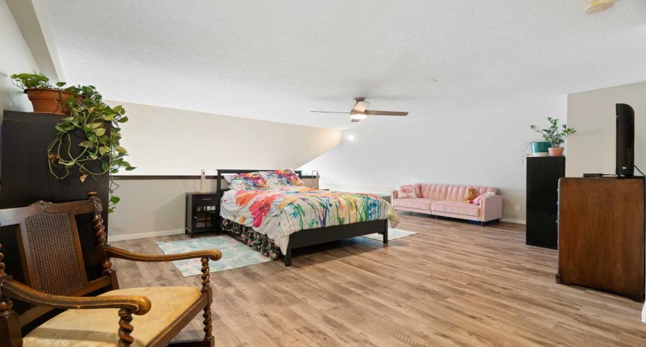 141 Mountain Street, Cochrane, Alberta T4C1Z5, 2 Bedrooms Bedrooms, ,2 BathroomsBathrooms,Residential,For Sale,Mountain,A2297002