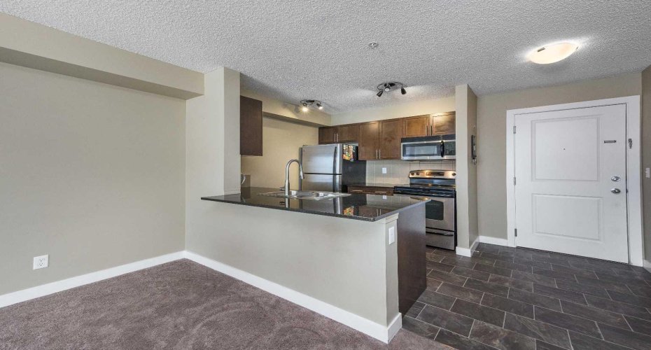 625 Glenbow Drive, Cochrane, Alberta T4C 0S7, 2 Bedrooms Bedrooms, ,2 BathroomsBathrooms,Residential,For Sale,Glenbow Drive,A2297340