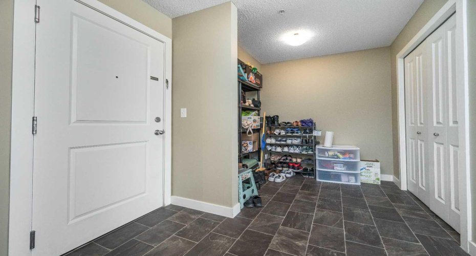 625 Glenbow Drive, Cochrane, Alberta T4C 0S7, 2 Bedrooms Bedrooms, ,2 BathroomsBathrooms,Residential,For Sale,Glenbow Drive,A2297340