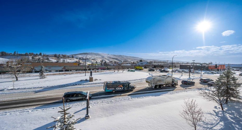 625 Glenbow Drive, Cochrane, Alberta T4C 0S7, 2 Bedrooms Bedrooms, ,2 BathroomsBathrooms,Residential,For Sale,Glenbow Drive,A2297340